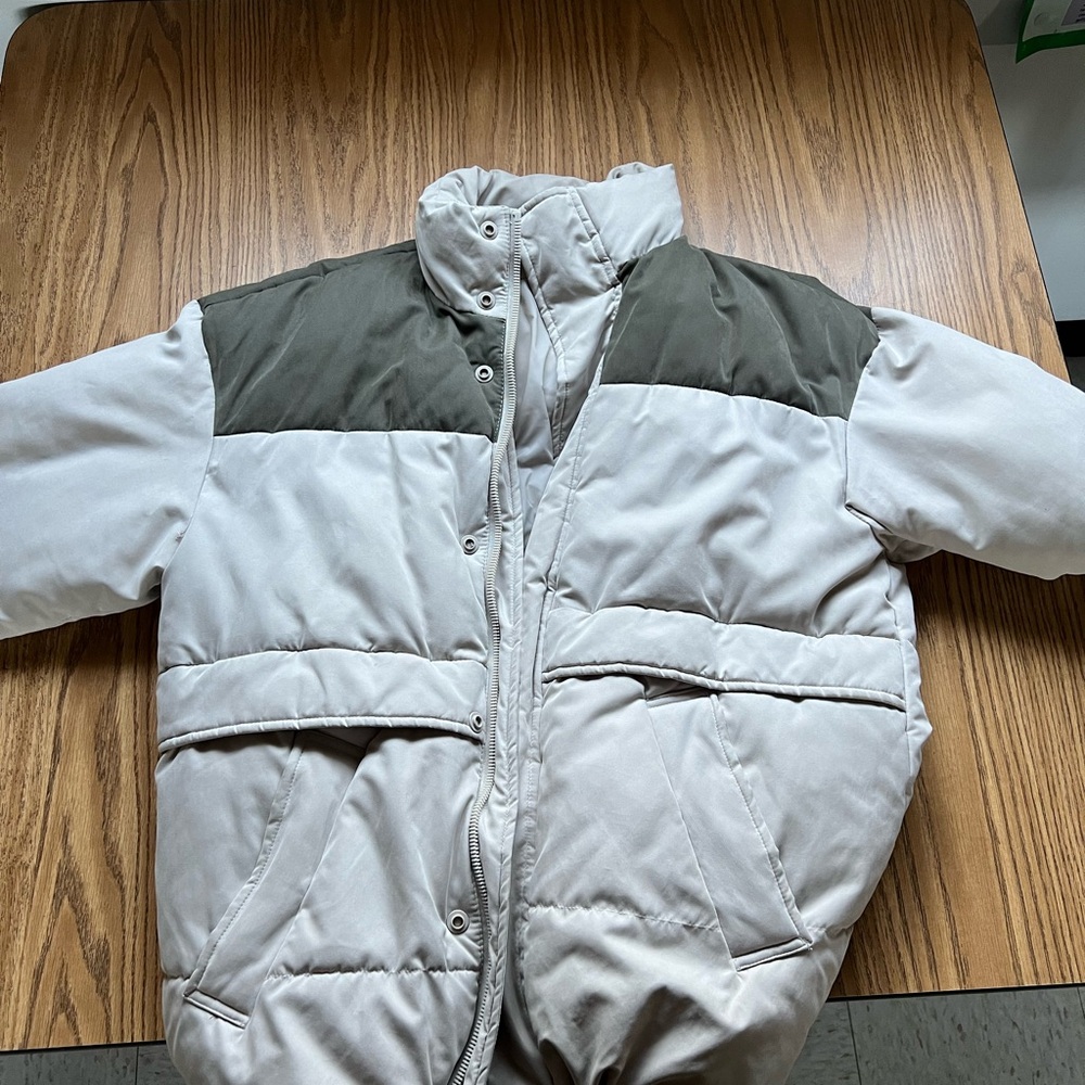 Zara puffer winter jacket with drawstring adjustments
